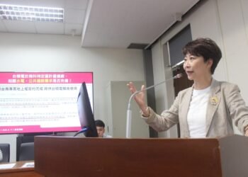 陳亭妃促台南科技與傳產雙軌並進