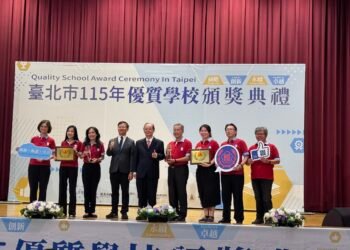 靜心高中連兩年奪雙獎殊榮　北市唯一15年一貫辦學