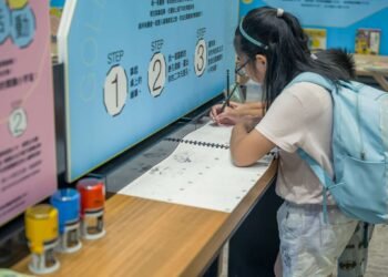 南市圖「感官超連結：圖像故事登入中」主題書展登場