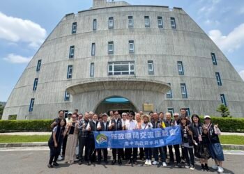 中市市政顧問參訪鳥嘴潭　交流水資源治理經驗
