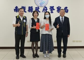 警察、金融、地政聯防攜手攔阻奏效 南投警方打擊詐欺績效受肯定 9 警察、金融、地政聯防攜手攔阻奏效 南投警方打擊詐欺績效受肯定