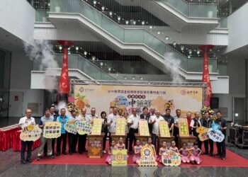 甜蜜蜂華盛放！　台中國產龍眼蜂蜜品質評鑑25位蜂農獲獎　優質農產邀市民品嘗