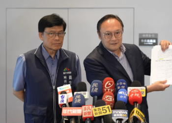 中市5度建請中央修正食安通報機制未果 鄭副市長籲儘速修法 8 中市5度建請中央修正食安通報機制未果 鄭副市長籲儘速修法