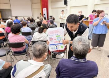 東勢地政結合高齡駕駛換照講習　宣導不動產防詐守護長者財產安全