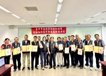 動物保護最暖神隊友! 中市農業局感謝57位熱心里長 為毛孩築起最堅實防護網 5 動物保護最暖神隊友! 中市農業局感謝57位熱心里長 為毛孩築起最堅實防護網