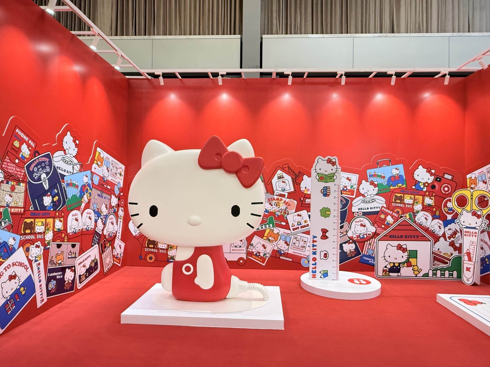 日本【Hello Kitty 展】海外巡迴台灣高雄場7/3 登場 揭開 50年百變魅力、限定透卡、展場周邊一次收藏 新光三越左營盛大開展 1 20260702 131814