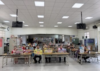 彰化地政「土地財產守護團」走入向陽社區 宣導不動產防詐 守護民眾產權 7 彰化地政「土地財產守護團」走入向陽社區 宣導不動產防詐 守護民眾產權
