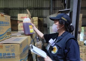 中聯問題油品流入花蓮14家業者 衛生局全面追查下架 7 中聯問題油品流入花蓮14家業者 衛生局全面追查下架