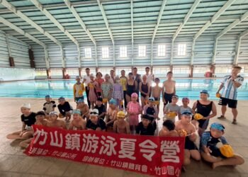竹山暑期游泳夏令營開跑 陪伴孩子快樂親水安全成長 9 竹山暑期游泳夏令營開跑 陪伴孩子快樂親水安全成長