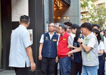 賴曝玄機？謝龍介：卓榮泰階段性任務已完成