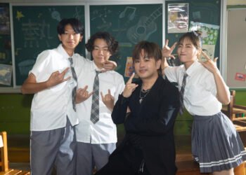蘇震洋找回失聯同學 敬友情也敬青春 老朋友是一輩子的財富