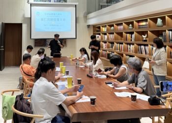 喜樂島聯盟成立八週年 羅仁貴再任黨主席 宣示「為下一代重新出發」 深化改革、凝聚跨世代力量 11 喜樂島聯盟成立八週年 羅仁貴再任黨主席 宣示「為下一代重新出發」 深化改革、凝聚跨世代力量
