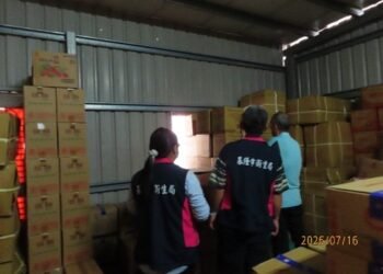 中聯問題油流入基隆 17家業者急回收7.1公噸 10 中聯問題油流入基隆 17家業者急回收7.1公噸