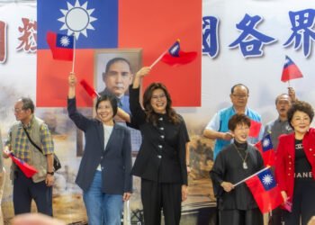徐欣瑩出席七七抗戰紀念活動　高喊：為新竹縣衝鋒陷陣
