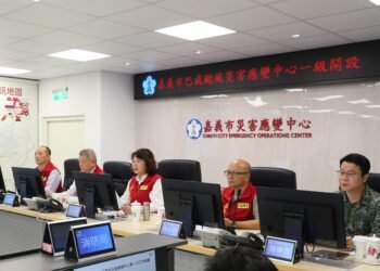 嘉義市升一級應變　黃敏惠坐鎮指揮全面防颱