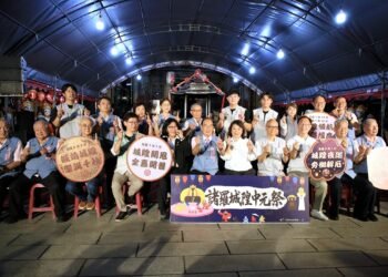 家將尬管樂 嘉義城隍中元祭跨界演出震撼揭幕 10 家將尬管樂 嘉義城隍中元祭跨界演出震撼揭幕