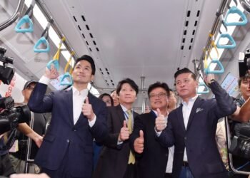 北捷通車30週年迎新里程碑 蔣萬安開箱新捷運列車 8 北捷通車30週年迎新里程碑 蔣萬安開箱新捷運列車