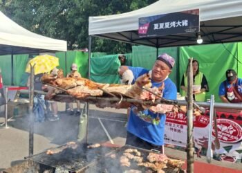 台中鍋烤節X原民烤大豬秒殺分享! 領鮮獎店家同步揭曉 8/5再抽機票、和牛餐券 13 台中鍋烤節X原民烤大豬秒殺分享! 領鮮獎店家同步揭曉 8/5再抽機票、和牛餐券