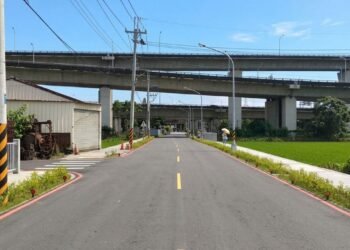 霧峰柳豐路拓寬今完工! 中市建設局斥資1.5億完整串聯亞洲大學、霧峰工業區 14 霧峰柳豐路拓寬今完工! 中市建設局斥資1.5億完整串聯亞洲大學、霧峰工業區