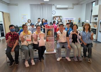 投縣竹鹿區婦女服務中心與AED推廣協會　媒合捐贈急救設備嘉惠竹鹿區綜合社福館及周邊鄰里