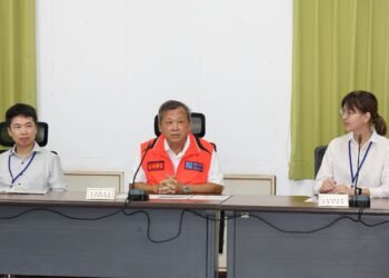 南投縣「2026城鎮韌性(防空演習)」演練逼真扎實 副縣長王瑞德呼籲民眾落實疏散避難訓練保平安 14 南投縣「2026城鎮韌性(防空演習)」演練逼真扎實 副縣長王瑞德呼籲民眾落實疏散避難訓練保平安