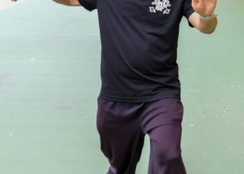 腰痠駝背難站直　鍛練太極慶靈活