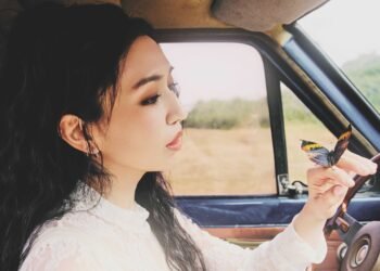 小提琴手 JOYY 楊光愛正式站 C位 夢想打造自己的音樂宇宙