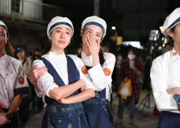 《請世界吃桌》紐約辦桌奪收視冠軍 最終回五藝人「篡位」總舖師 隋棠淚崩收場 3 《請世界吃桌》紐約辦桌奪收視冠軍 最終回五藝人「篡位」總舖師 隋棠淚崩收場