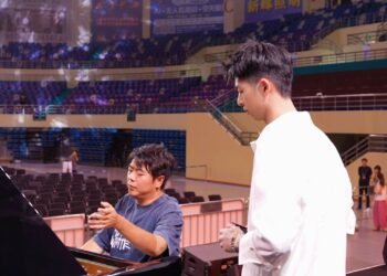 林亭翰音樂生涯大躍進 獲欽點擔任郎朗音樂總監與大師交手工作秒變「小粉絲」