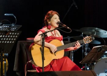 小野麗莎神力女超人 24 小時內快閃星國再返台 新加坡唱完直奔台北 6 小野麗莎神力女超人 24 小時內快閃星國再返台 新加坡唱完直奔台北