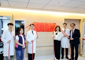 基隆長庚成立全台首座圓錐角膜中心 守護國人視力健康 13 基隆長庚成立全台首座圓錐角膜中心 守護國人視力健康