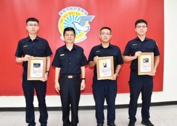 「民眾小事就是警察大事」嘉市19警獲獎 10件暖心事蹟感動人 3 「民眾小事就是警察大事」嘉市19警獲獎 10件暖心事蹟感動人