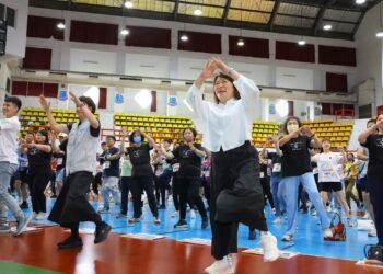嘉義市肌力全開運動會熱力登場　黃敏惠帶頭動起來