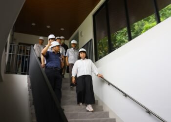 黃敏惠視察崇文國小地下停車場工程 207席車位拚10月下旬啟用 12 黃敏惠視察崇文國小地下停車場工程 207席車位拚10月下旬啟用