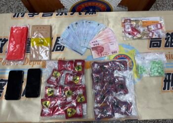 隨叫隨到外送服務到家 毒品企業化經營遭警破獲收押 4 隨叫隨到外送服務到家 毒品企業化經營遭警破獲收押