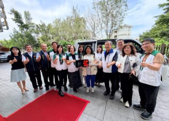 天上父親的愛延續化作希望力量! 六名子女捐贈家扶「南投映全號」延續善的循環 7 天上父親的愛延續化作希望力量! 六名子女捐贈家扶「南投映全號」延續善的循環
